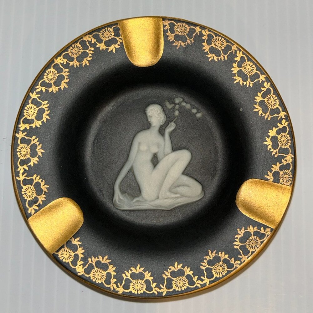 Vt Limoges Black Porcelain AShtray 5"D Neo-classical Nude